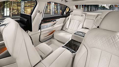 BMW 7 Series Saloon BMW 5seater